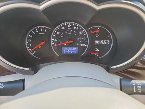 Used 2017 Nissan Quest SV image 21