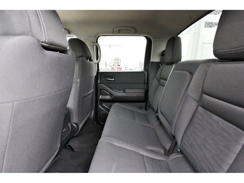 Certified 2024 Nissan Frontier SV image 10