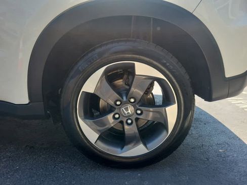Used 2018 Honda HR-V EX image 31
