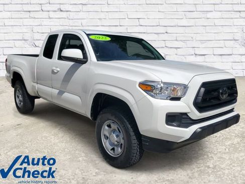 Used 2022 Toyota Tacoma SR RWD image 5