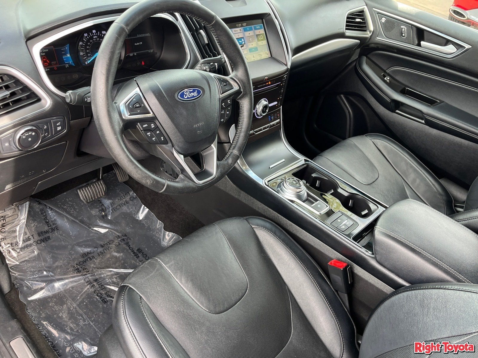 Used 2019 Ford Edge Titanium w/ Equipment Group 301A FWD image 19