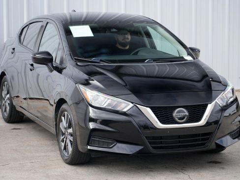 Used 2021 Nissan Versa SV image 45