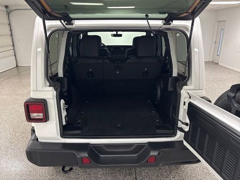 Used 2021 Jeep Wrangler Unlimited Sahara w/ Uconnect 4C Nav & Sound Group image 26