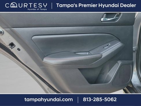 Used 2019 Nissan Altima 2.5 SR image 9