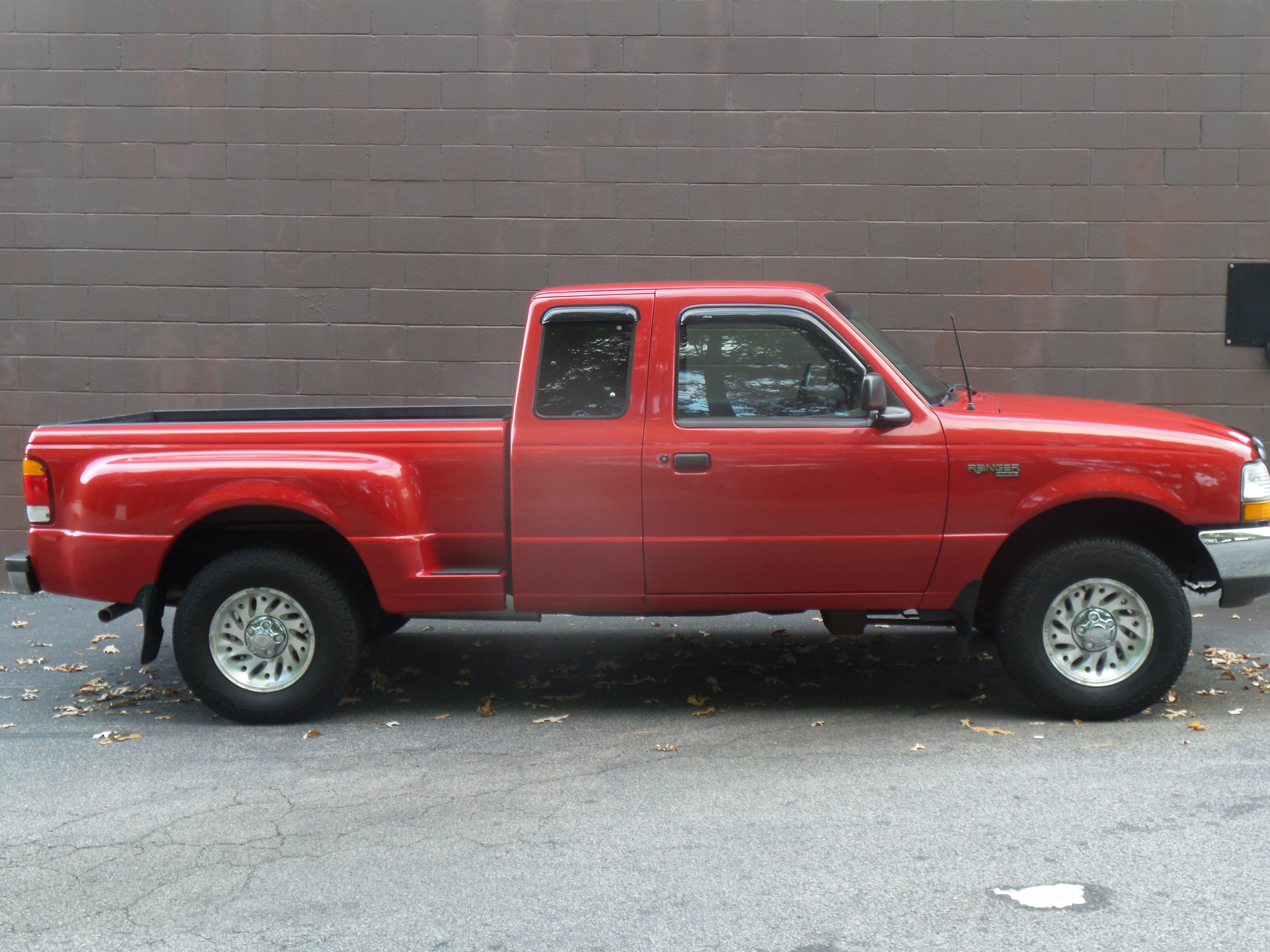 Used 1999 Ford Ranger XLT AWD/4WD image 1