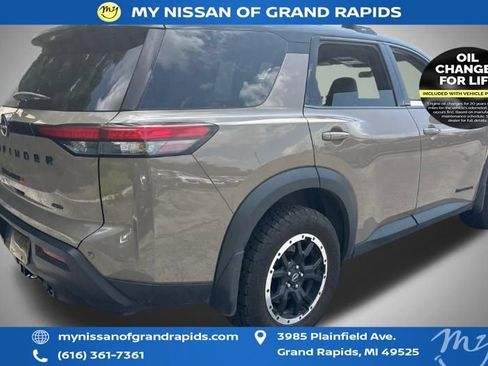 Used 2024 Nissan Pathfinder Rock Creek AWD/4WD image 6