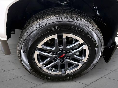 Used 2024 Toyota Tacoma TRD Sport w/ TRD Sport Upgrade Package image 11