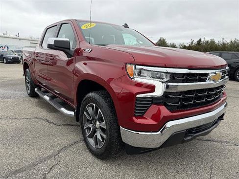 Used 2023 Chevrolet Silverado 1500 LT w/ Z71 Off-Road Package AWD/4WD image 9