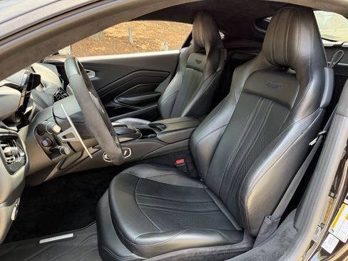 Used 2020 Aston Martin V8 Vantage Coupe RWD image 12