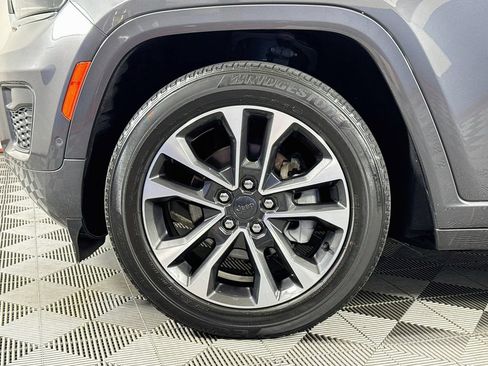 Used 2022 Jeep Grand Cherokee Overland w/ Adv Protech Group III AWD/4WD image 33