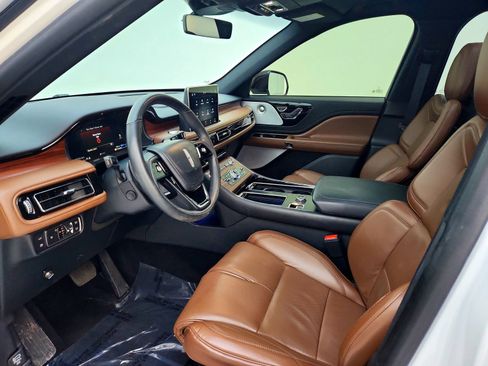 Used 2020 Lincoln Aviator Grand Touring w/ Equipment Group 301A image 11