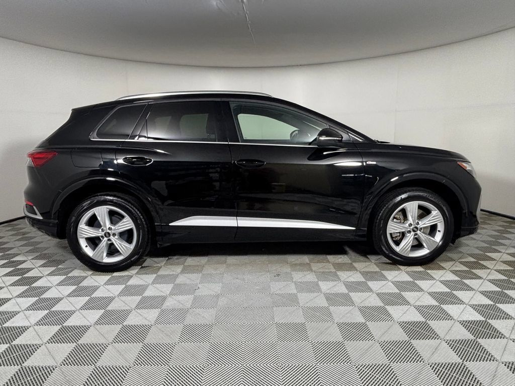 Used 2023 Audi Q4 e-tron Premium Plus AWD/4WD image 8