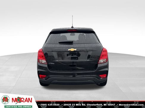 Used 2021 Chevrolet Trax LS w/ Tint and Cruise Package image 4