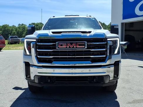Used 2024 GMC Sierra 2500 SLT w/ SLT Premium Package AWD/4WD image 2