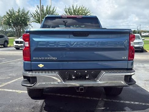 Used 2024 Chevrolet Silverado 1500 LT AWD/4WD image 6