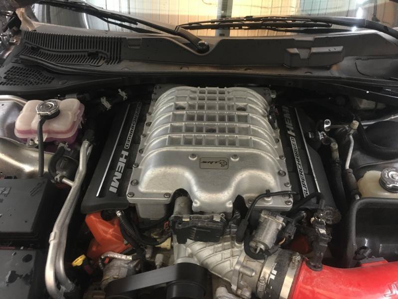 Used 2016 Dodge Challenger SRT Hellcat RWD image 17