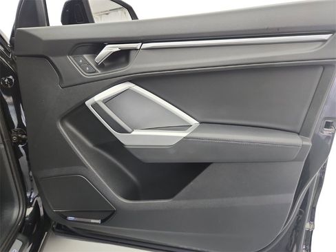 Used 2023 Audi Q3 2.0T Premium Plus image 30