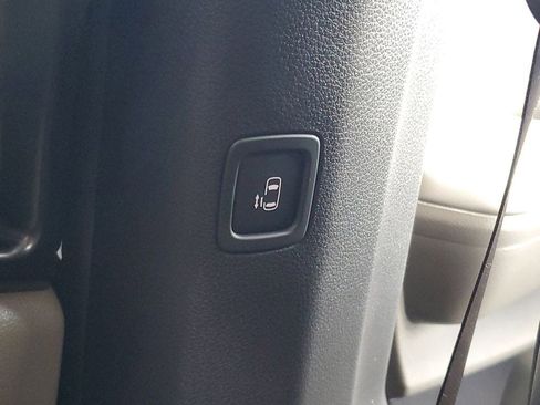 New 2026 Kia Carnival image 24