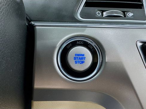 Used 2015 Hyundai Sonata Limited w/ Option Group 05 FWD image 18