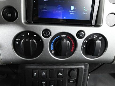 Used 2010 Toyota FJ Cruiser Base image 23