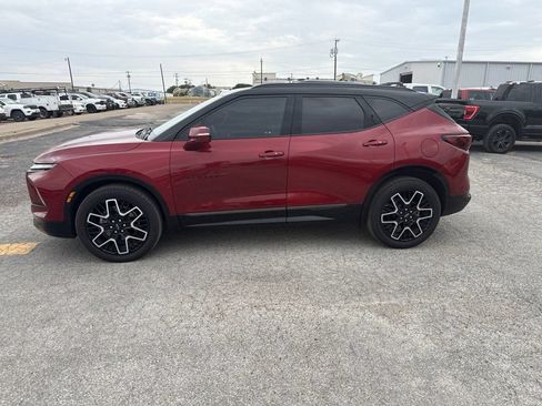Used 2024 Chevrolet Blazer RS w/ Driver Confidence II Package FWD image 3