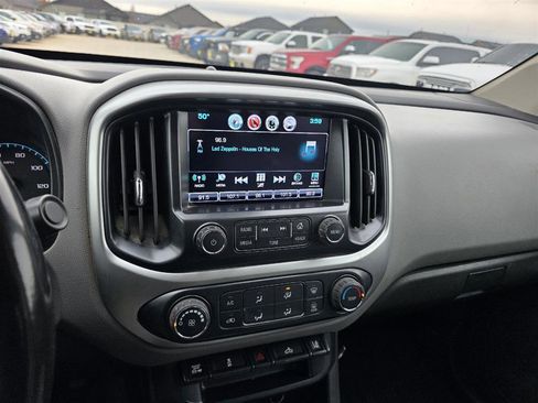 Used 2016 Chevrolet Colorado LT w/ LT Convenience Package image 17