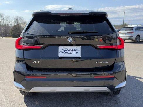 Used 2023 BMW X1 xDrive28i w/ Convenience Package AWD/4WD image 5