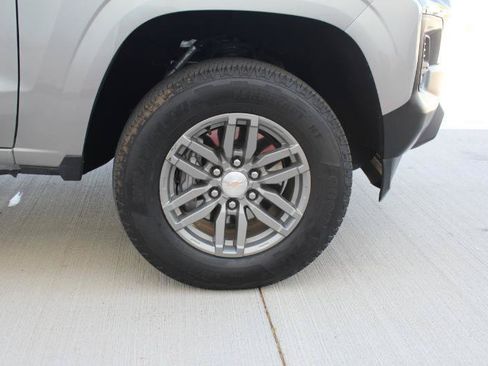 Used 2025 Chevrolet Colorado LT w/ LT Convenience Package RWD image 36