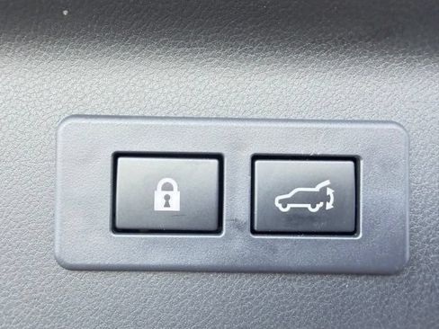 Used 2025 Subaru Forester Touring AWD/4WD image 25