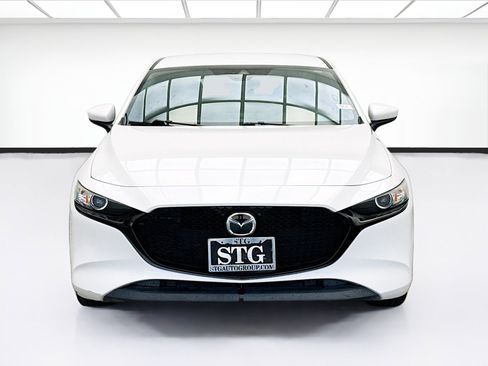 Used 2020 MAZDA MAZDA3 AWD Hatchback image 2