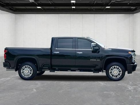 Used 2022 Chevrolet Silverado 2500 High Country AWD/4WD image 6