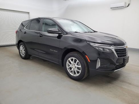 Used 2023 Chevrolet Equinox LT w/ Driver Convenience Package image 11