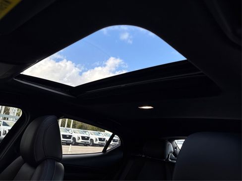 Used 2023 MAZDA MAZDA3 Hatchback w/ Appearance Package image 31