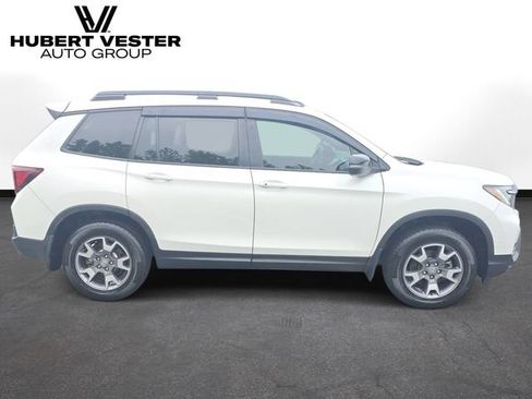 Used 2023 Honda Passport TrailSport image 5