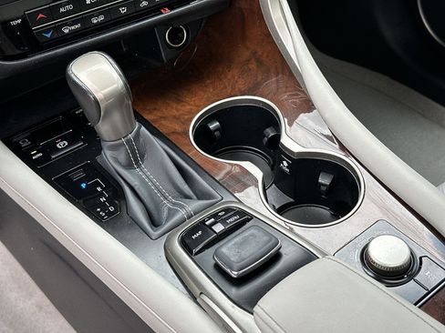 Used 2019 Lexus RX 350 FWD w/ Navigation Package image 24