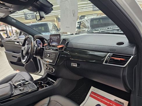 Used 2018 Mercedes-Benz GLS 450 4MATIC w/ Premium Package image 22