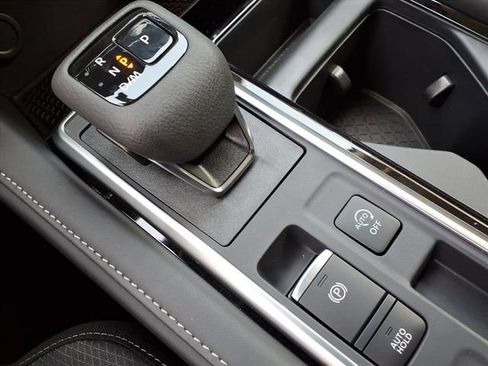 New 2026 Nissan Pathfinder SV image 5