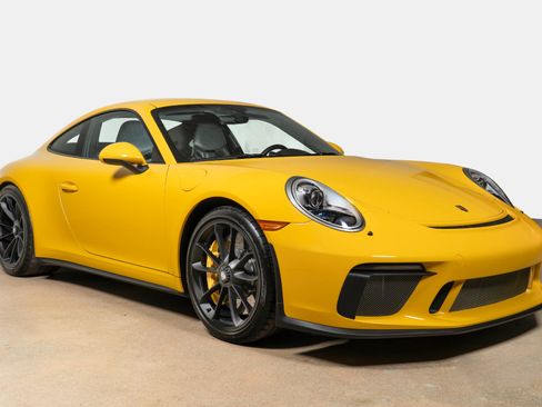 Used 2019 Porsche 911 GT3 RWD image 5