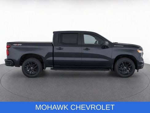 Used 2022 Chevrolet Silverado 1500 Custom AWD/4WD image 9