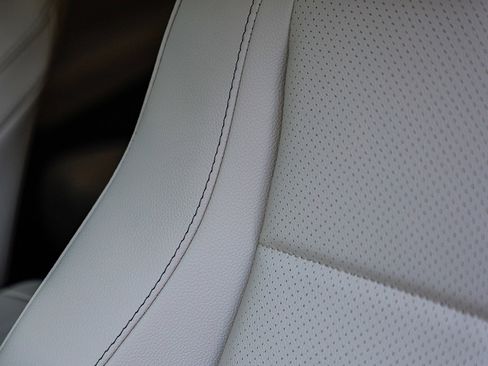 New 2026 Mercedes-Benz GLS 450 4MATIC image 25