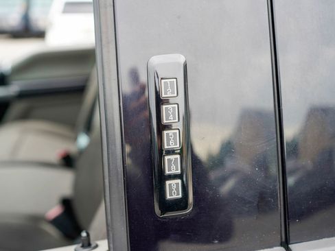 Used 2020 Ford F250 XLT w/ XLT Value Package AWD/4WD image 24