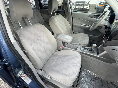 Used 2010 Subaru Forester 2.5X Premium image 7