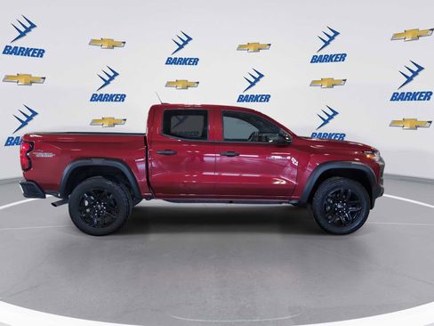 Used 2024 Chevrolet Colorado Trail Boss w/ Technology Package image 9