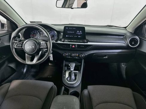 Used 2023 Kia Forte LXS w/ LXS Technology Package FWD image 12