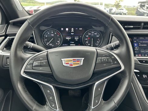 Used 2024 Cadillac XT5 Premium Luxury w/ Technology Package AWD/4WD image 26