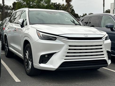 Used 2024 Lexus TX 350 FWD image 2