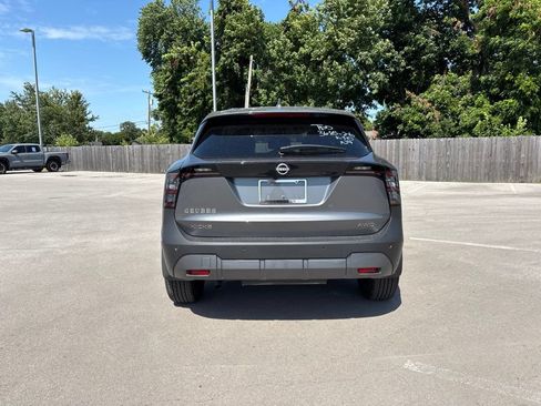 Certified 2025 Nissan Kicks SV AWD/4WD image 6