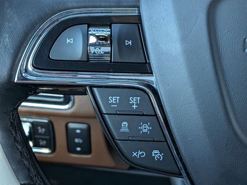 Certified 2022 Lincoln Navigator L Reserve image 30