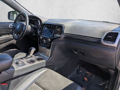 Used 2020 Jeep Grand Cherokee Altitude AWD/4WD image 22