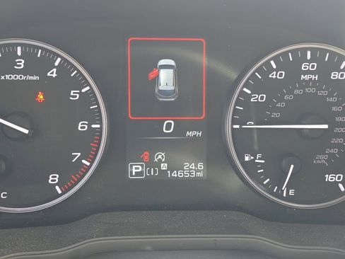 Used 2024 Subaru Crosstrek 2.0i Premium image 11